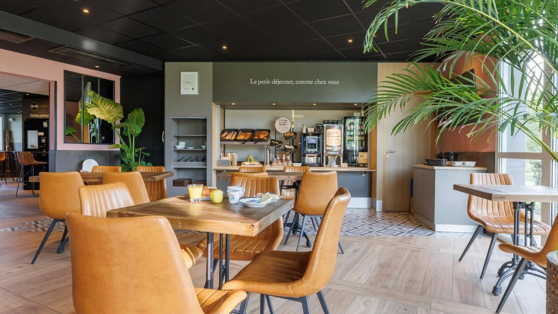 B&B Hotel Clermont-Ferrand Nord ريوم