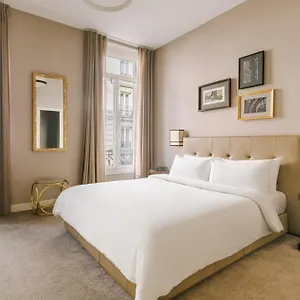 Sonder Le Frochot 3*, Parigi Francia