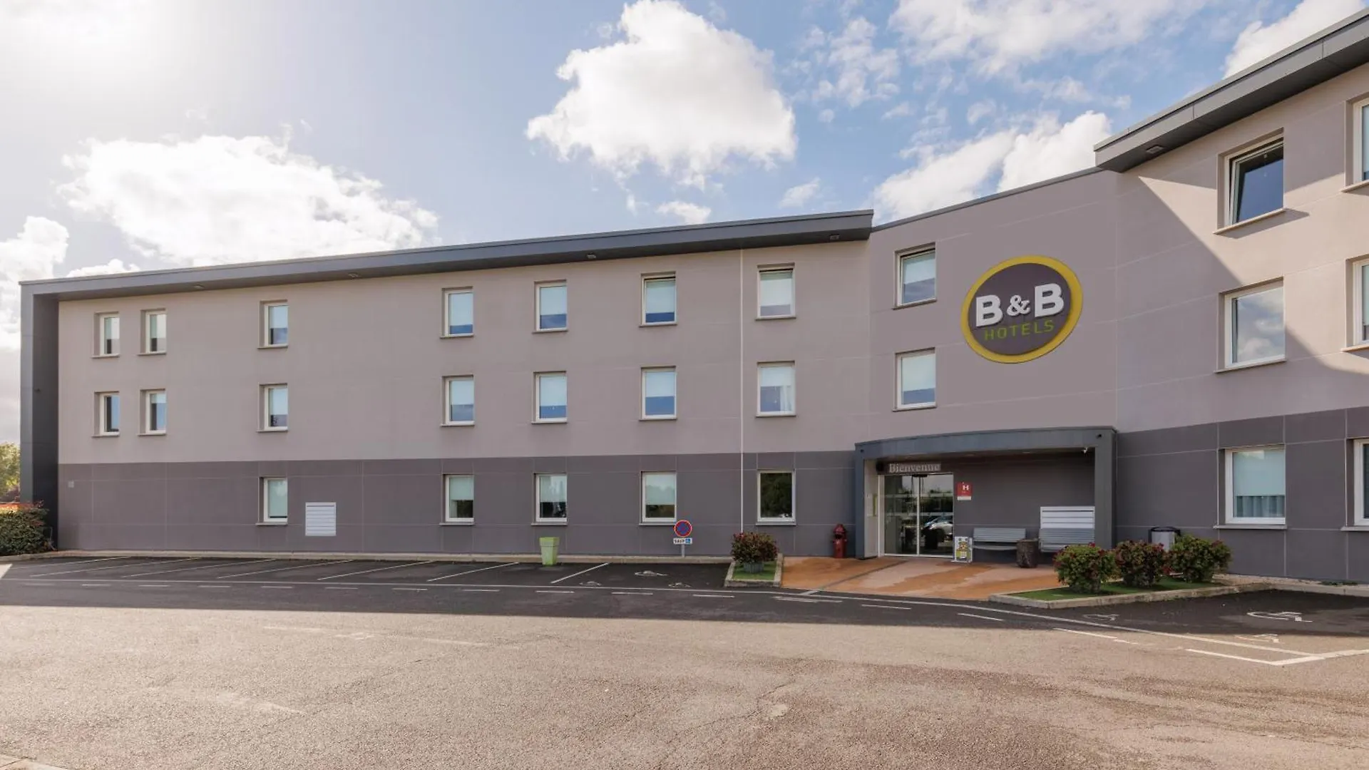 B&B Hotel Clermont-Ferrand Nord Riom