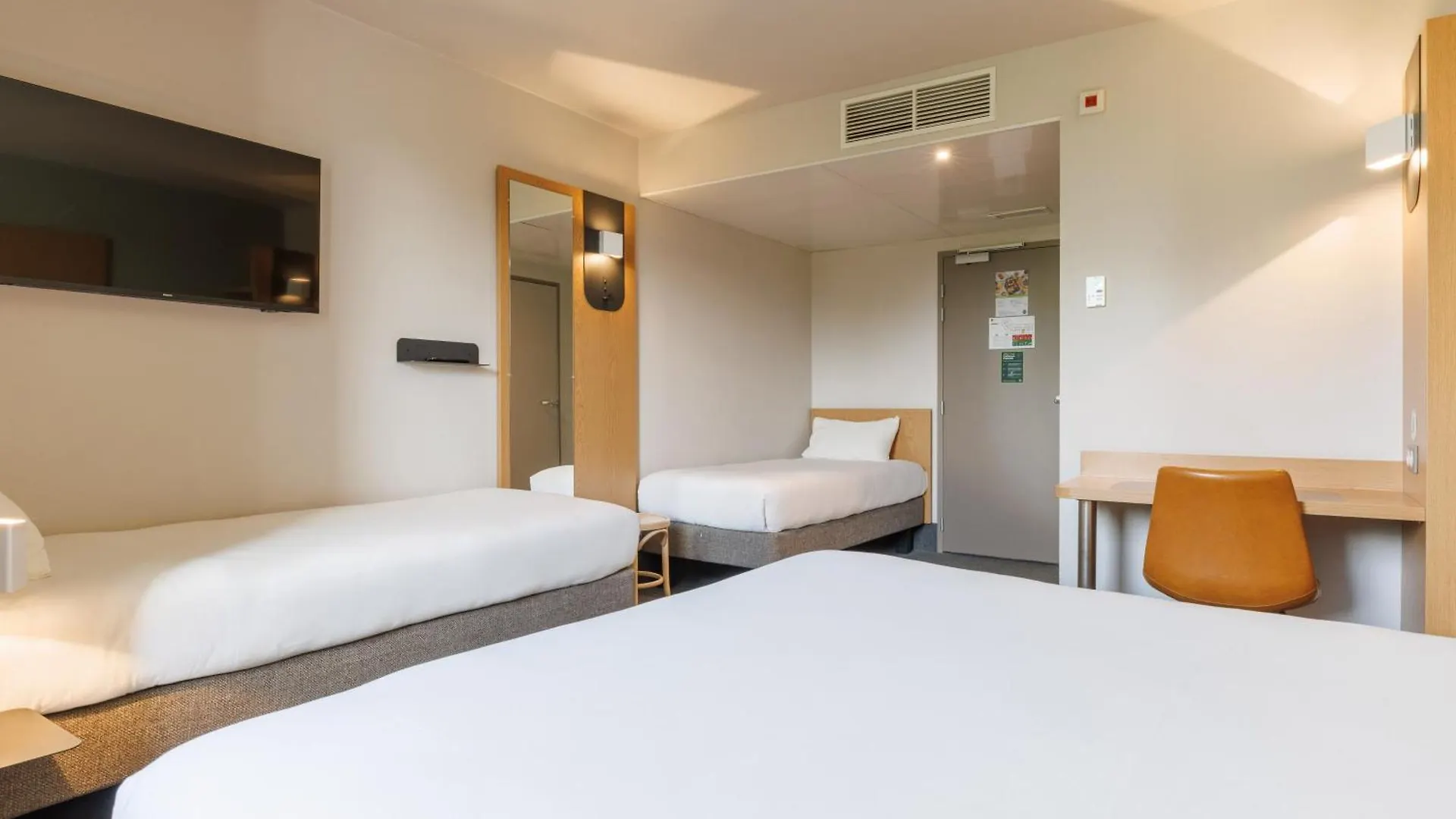 B&B Hotel Clermont-Ferrand Nord Riom France