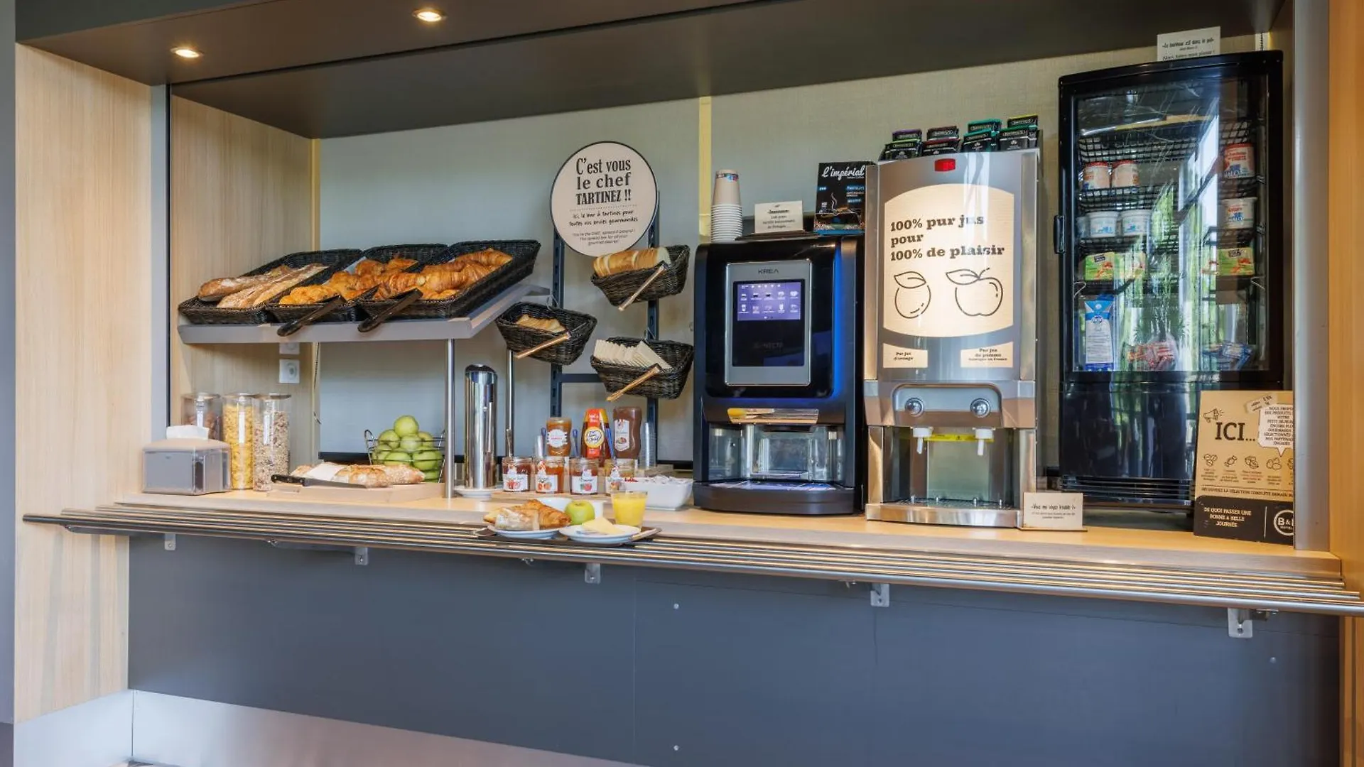 B&B Hotel Clermont-Ferrand Nord Riom