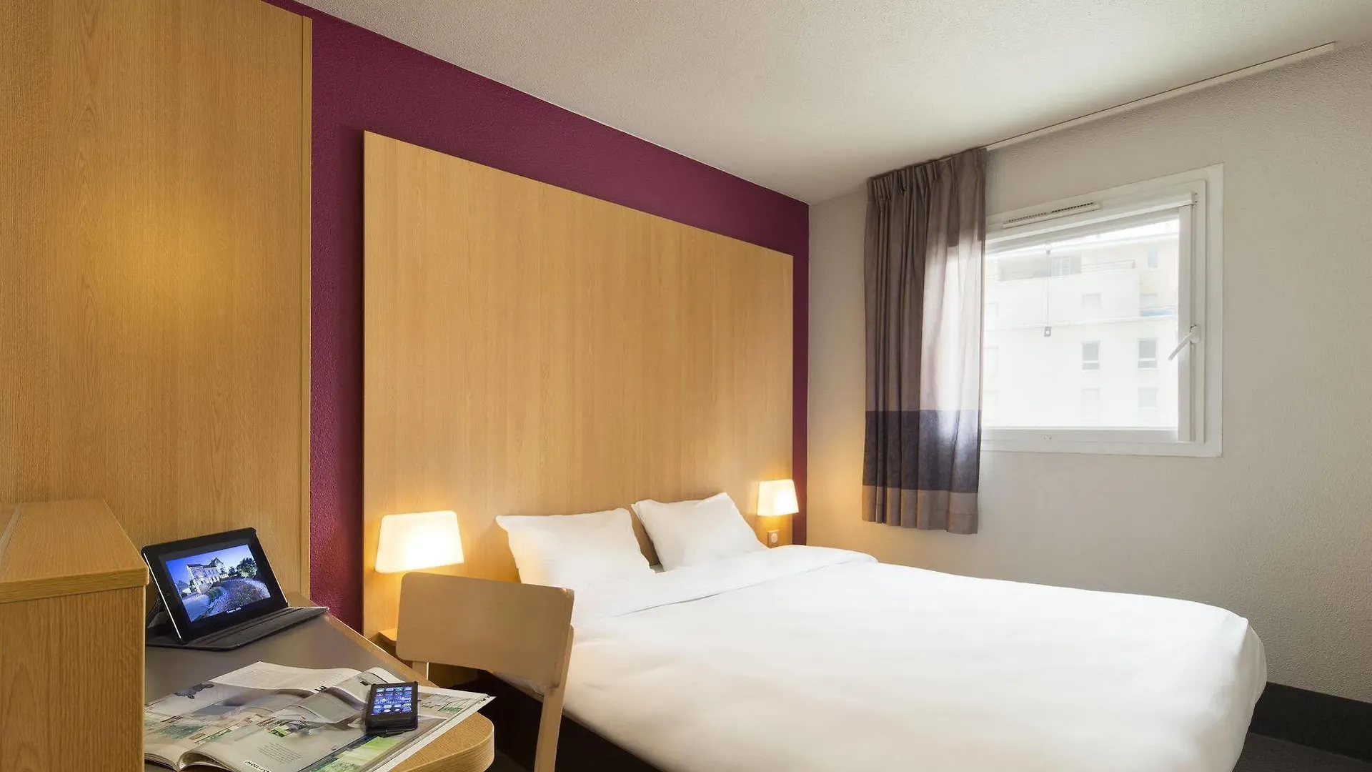 B&B Hotel Clermont-Ferrand Nord Riom 2*,